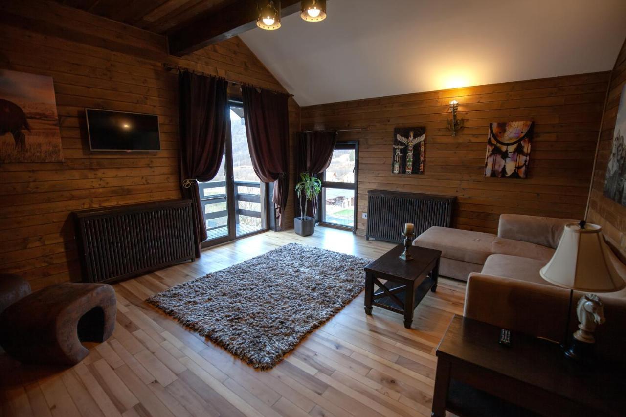 Maggie'S Ranch Hotel Rîşnov Luaran gambar