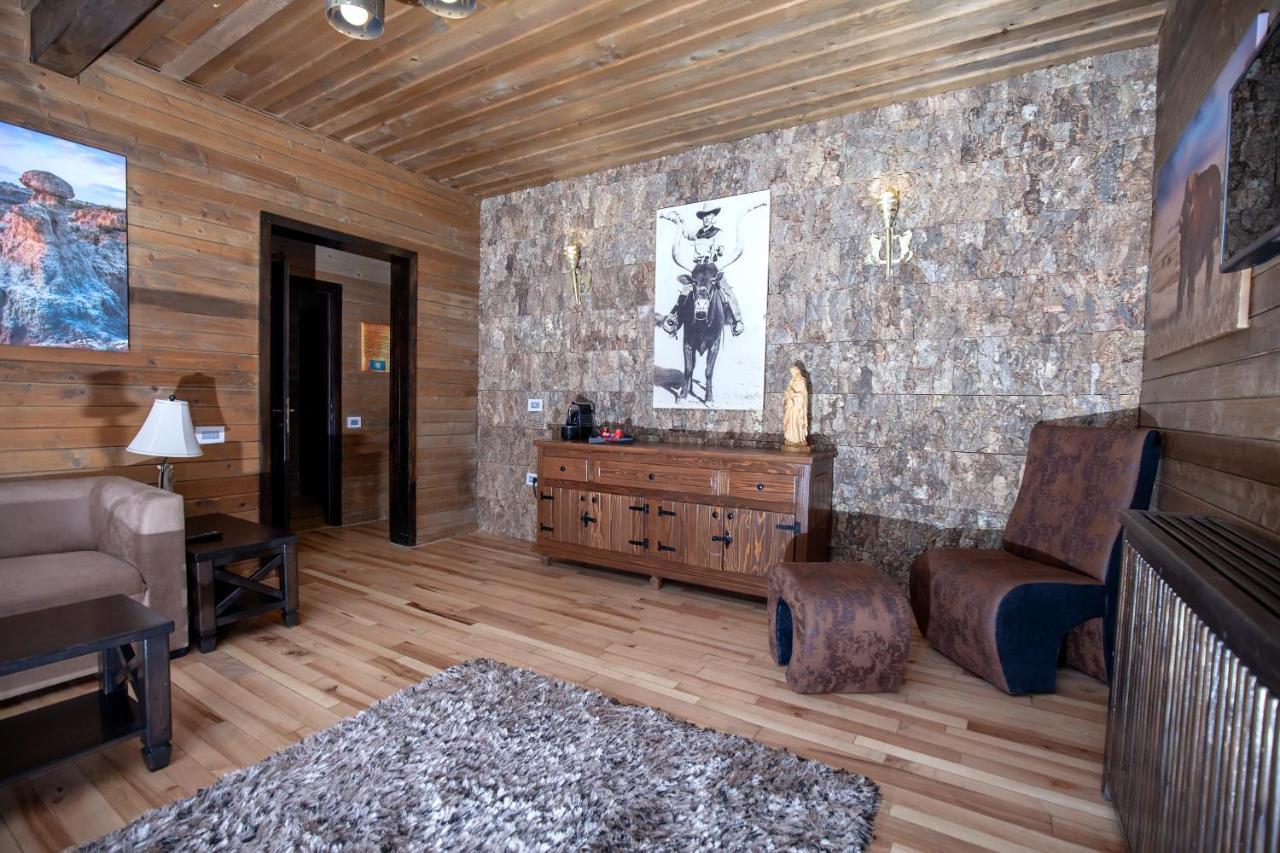 Maggie'S Ranch Hotel Rîşnov Luaran gambar