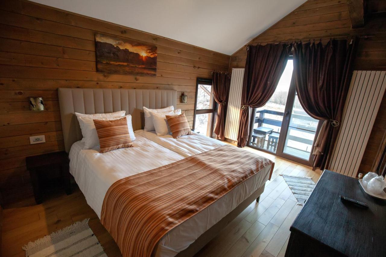 Maggie'S Ranch Hotel Rîşnov Luaran gambar