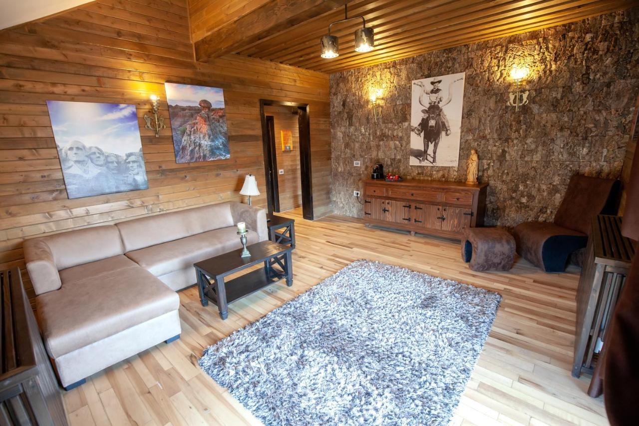 Maggie'S Ranch Hotel Rîşnov Luaran gambar