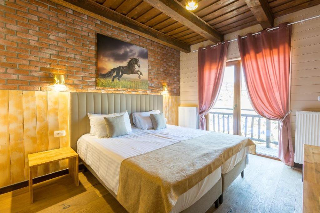 Maggie'S Ranch Hotel Rîşnov Luaran gambar